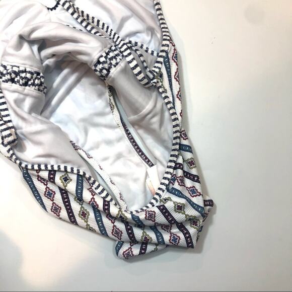 Jessica Simpson Moroccan Stripe One-Piece Swimsuit - Picture 6 of 6